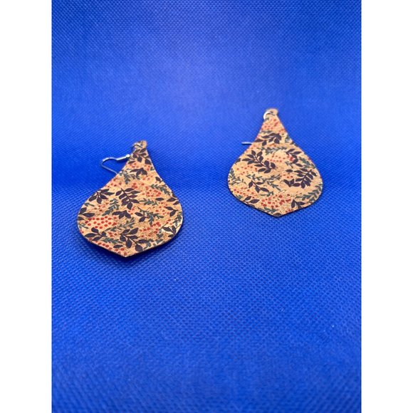 Light Weight Faux Leather Dangle Earrings - Picture 3 of 3